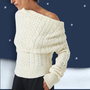 Jersey de lana tejido con cable asimétrico modo John Lewis x A.W.A.K.E crudo Reino Unido 12 PVP £149 - Imagen 1 de 9