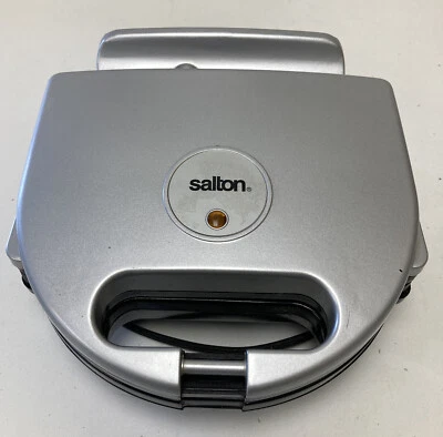 Gofrera Belga Salton Modelo WM-4 Negra Antiadherente Eléctrica 2 Gofres De Colección Foto 1 de 4