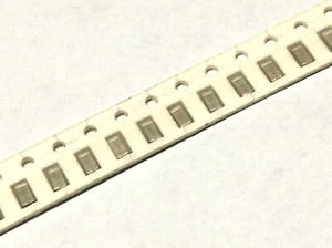 20 Stück 6,8pF 63V Keramik-Kondensatoren SMD 1206 MicroLab NP0 Capacitor (M1908) - Picture 1 of 4
