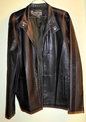 MEN'S FAUX LEATHER JACKET - SIZE LARGE -NICE CONDITION, BUT NEEDS NEW ZIPPER - Image 1 of 4