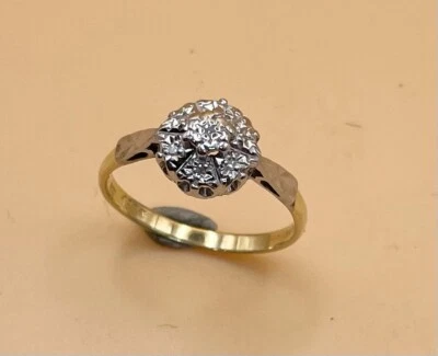 18ct Gold 7 stone Diamond Cluster Ring Vintage Hallmarked circa 1965 - Image 1 of 4