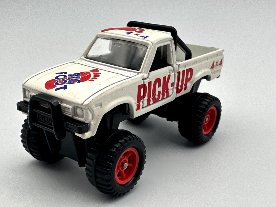 Tomica Tomy Big Foot #3 Toyota Hilux Pickup Truck, White, 1:64, Excellent - Image 1 of 4