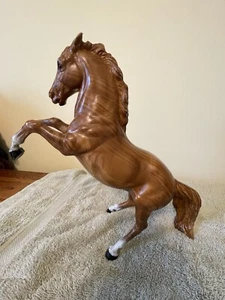 Breyer King Woodgrain Fighting Stallion #931 - Picture 1 of 6