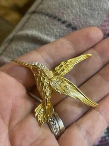 Vintage Kolibri Vogel Anstecknadel Brosche rotes Kristallauge - goldfarben - - Bild 1 von 4