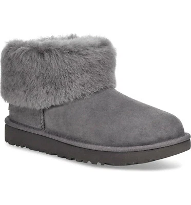 NUEVA UGG Classic Cuff Mini Bota Piel de Oveja Gamuza Carbón 6 (SE5) Foto 1 de 4