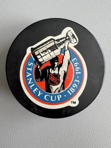 Vintage. NHL Stanley Cup 100th Anniversary 1893-1993 Official Game Puck - Gil Stein - Bild 1 von 5
