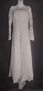 Venus White Wedding Dress size M - Picture 1 of 8