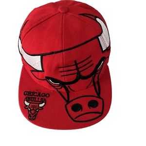 Gorra Personalizada Chicago Bulls NBA Logo Grande Snapback Personalizada NO DE COLECCIÓN Roja Personalizada - Imagen 1 de 12