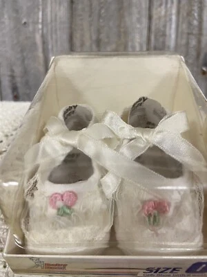 复古 1 码婴儿鹿婴儿/婴儿床鞋女宝宝白色蕾丝鞋 — 第 1/4 张图片