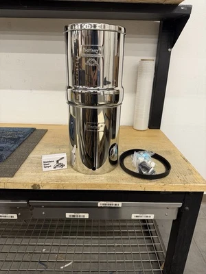 Дорожная система фильтрации воды Berkey 1,5 галлона - Изображение 1 из 2