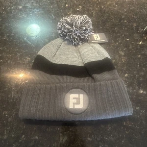 Footjoy Golf Pom Pom Knit Beanie Hat Cap Skull Black Gray NEW - Picture 1 of 9