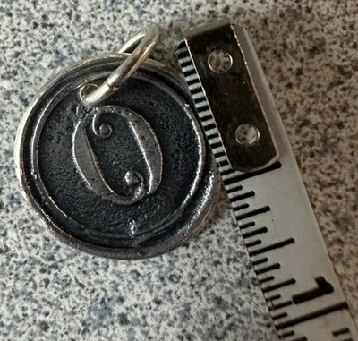 Insignia depilación poética O Foto 1 de 3