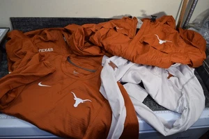 4 Texas Longhorns TEAM ISSUED Rain Jacket Insulated Long Sleeve MENS S M UT LOT - Picture 1 of 24