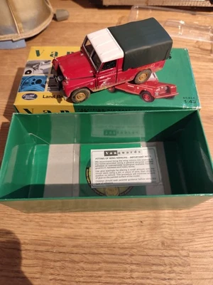Corgi/Lledo Vanguards VA07600 Land Rover Series 2 Midland Red weathered - Image 1 of 3