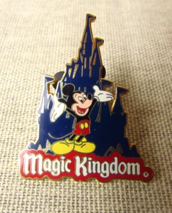 Disney's Magic Kingdom 2004 Trading Pin - Mickey With Cinderela's Castle - Picture 1 of 3