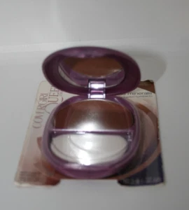 Covergirl Queen Collection Natural Hue Pressed Powder Q225 Ebony Bronze 2 - Picture 1 of 3