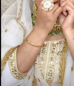 Suit 638 1472 White Silk Gold Detail Salwar Kameez Dupatta Medium Size Suit - Picture 1 of 2