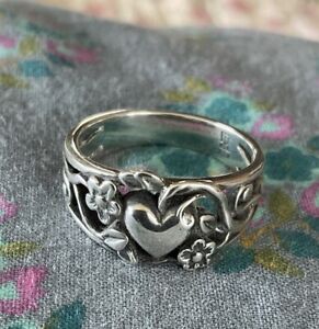 James Avery Silver Heart And Vine Ring Size 5