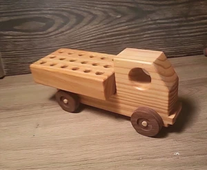 Vintage Wooden Truck Crayon Holder Moveable - Picture 1 of 13