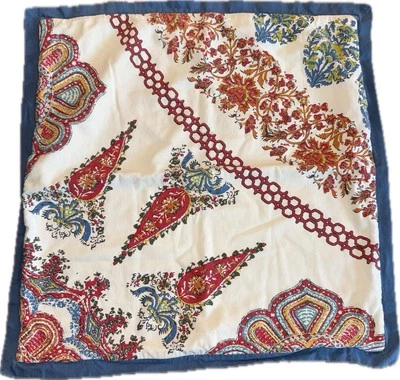 Funda de almohada Pottery Barn roja azul cachemira bohemia farsa reversible 24”x 24” farsa Foto 1 de 4