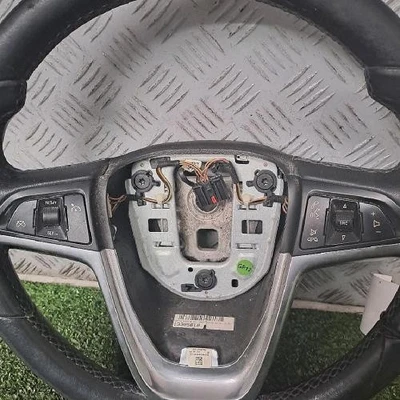 Volant OPEL ASTRA J 4 phase 1 1.7 CDTI 13351023 - Photo 1/4