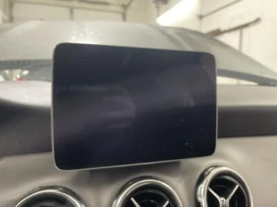 Pantalla de infoentretenimiento usada se adapta a: Mercedes-benz Mercedes clase gla 156 2019 tipo G Foto 1 de 4