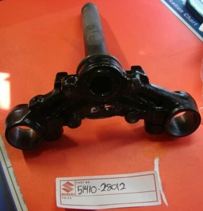 NEW OEM SUZUKI TS125 TC125 TS185 TS TC 185 125 LOWER TRIPLE CLAMP STEERING STEM - Picture 1 of 2
