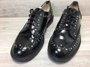 Stradivarius Mädchen UK3 EU 35 Schwarz Nieten Slipper Oxford Gothic Flats Schuhe - Bild 1 von 12