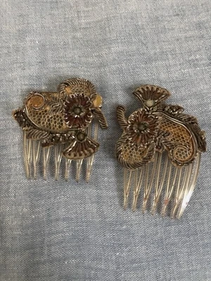 Vintage 2 Piece Lace Victorian Hair Combs - Image 1 of 3