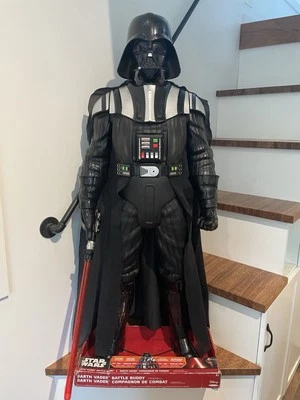 Star Wars 48" Darth Vader Activado por Movimiento y Sonido Battle Buddy 4 Pies Funcionando Foto 1 de 4