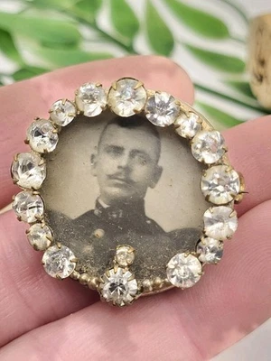 Broche Souvenir 14-18 Portrait D'un Militaire De La Grande Guerre Bijou Ancien - Photo 1/4