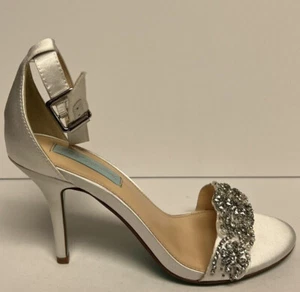 Betsey Johnson Women's Gina, Ankle Strap Sandal, Size 8W - Picture 1 of 6
