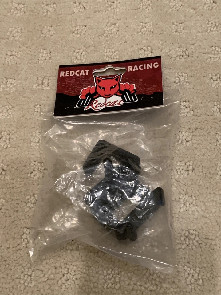 Redcat Racing BS701-038 Battery Base and Cover Rear BS701-038 - Image 1 of 1