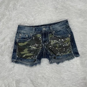 Miss Me Damengröße 27 tarnfarben geblendet blau Denim Shorts adrette Baumwolle Stretch - Bild 1 von 9