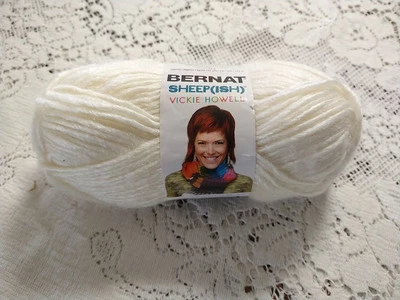 BERNAT SHEEP(ISH) VICKIE HOWELL 1 Skein 白色(ISH) 3 盎司羊毛混纺 奶油白色 — 第 1/3 张图片