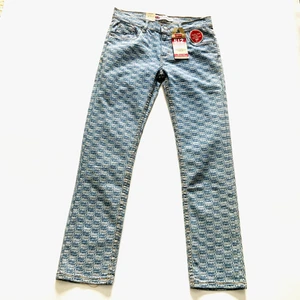 Levi’s 512 Jeans Boys Size 14 Regular 27 x 27 Slim Taper Logo Print Light Wash - Picture 1 of 14