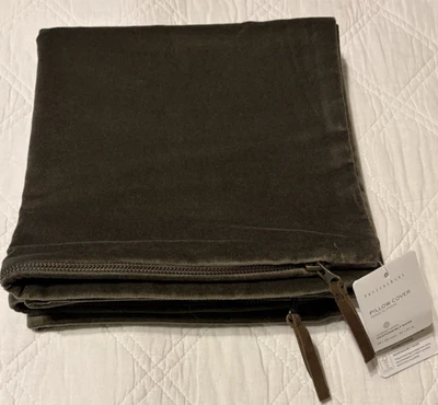 Pottery Barn везде бархат подушка чехол зеленый мох 20 «x 20» новый с Ярлыками набор из 2 - Изображение 1 из 4