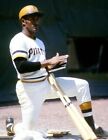 Roberto Clemente in Pittsburgh Pirates. 8x10 IMPRESSION PHOTO