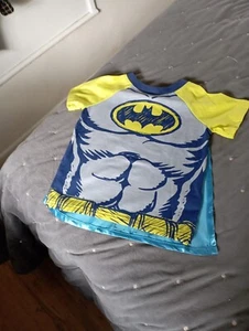 Batman T Shirt mit Cape Größe 1-2 Jahre - Bild 1 von 3