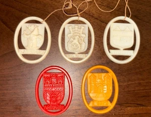 ORIGINAL WWII WW2 German WHW Tinnie Day Badge Pin Medal - Lot Of 5 - Rare Red - Picture 1 of 2