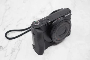Sony RX100 I-II-III-IV-V-VI-VII Ergonomic Camera Grip (No Camera) - Picture 1 of 22