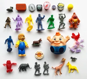 Trödel Schubladen Konvolut #4! Pinien, Tiere, Kunststofffiguren, Kompass, Abzeichen, Spielzeug, MPC - Bild 1 von 5