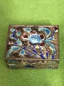 Antique SILVERPLATE CHINESE EXPORT ENAMEL PILL BOX - Picture 1 of 9