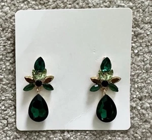 Grüner Wassertropfen Strass Dekor Ohrhänger - Bild 1 von 7