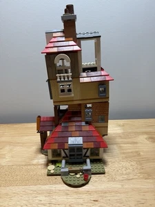 LEGO 75980, Attack on the Burrow, Harry Potter, almost complete - Please READ! - Picture 1 of 7