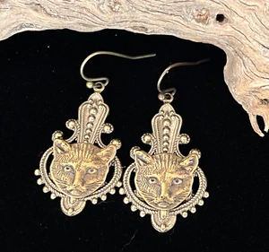 Cat Worship Earrings Art Nouveau Brass Filigrees W/ Cat Faces Cat Jewelry - Picture 1 of 4