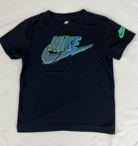 NIKE- THE NIKE TEE Boys Black Short Sleeve Cotton Blend T-Shirts size 7 - Picture 1 of 4