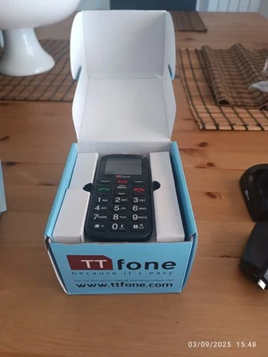 TTfone Comet TT100 Telefono Cellulare con Tasti Grandi, Nero (N4n) - Immagine 1 di 3