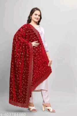 Mantón nupcial Dupatta de terciopelo pesado bordado pesado tradicional chunni Foto 1 de 4