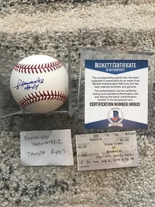 RONALDO HERNANDEZ signed ROMLB ball TAMPA RAYS prospect AUTO  w/BECKETT  - Picture 1 of 12